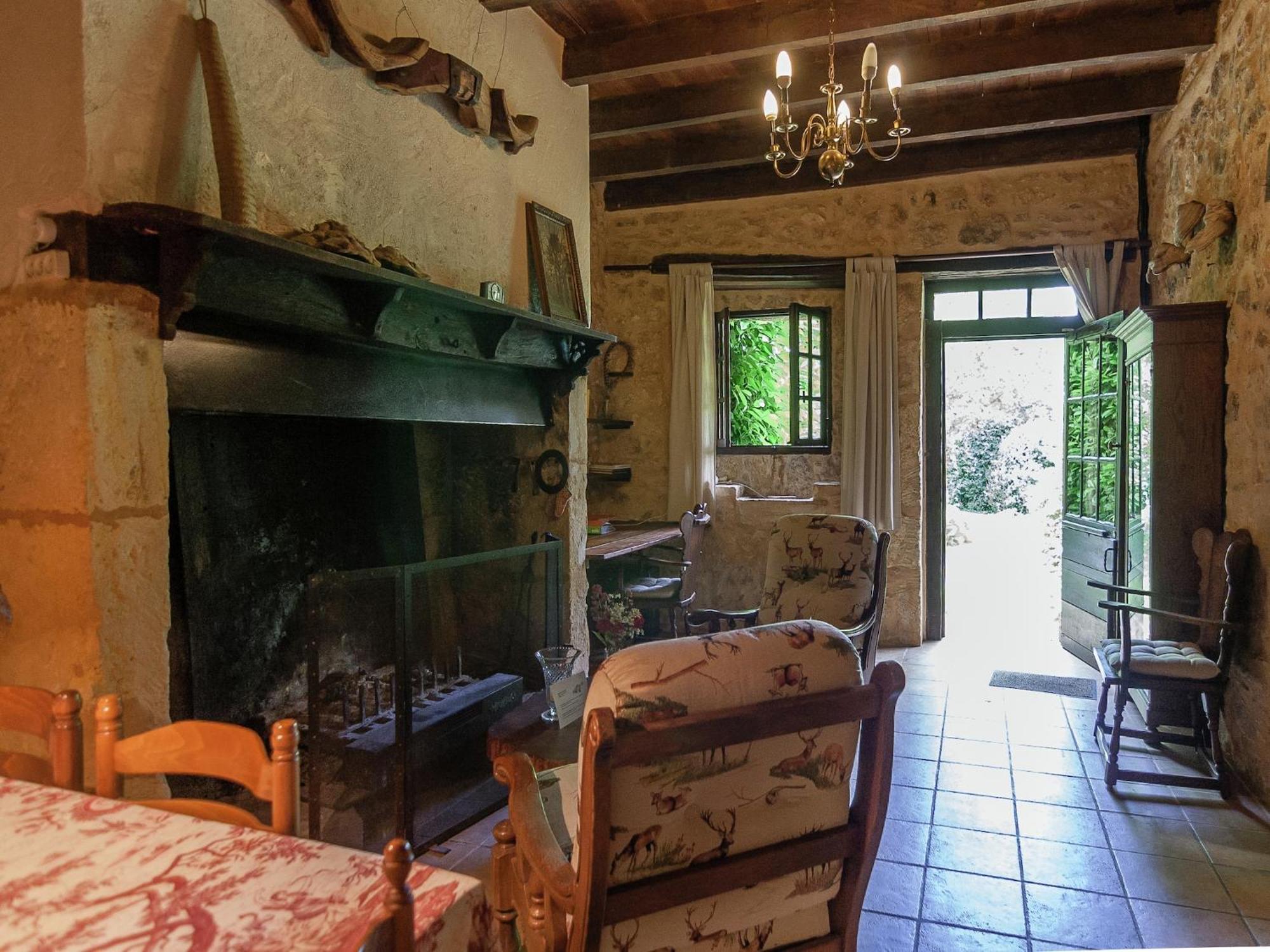 Cottage In Les Eyzies De Tayac Sireuil With Pool Meyrals Εξωτερικό φωτογραφία
